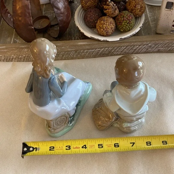 Vintage collectables Nao lladro Girl and boy with rabbits Daisa 1987